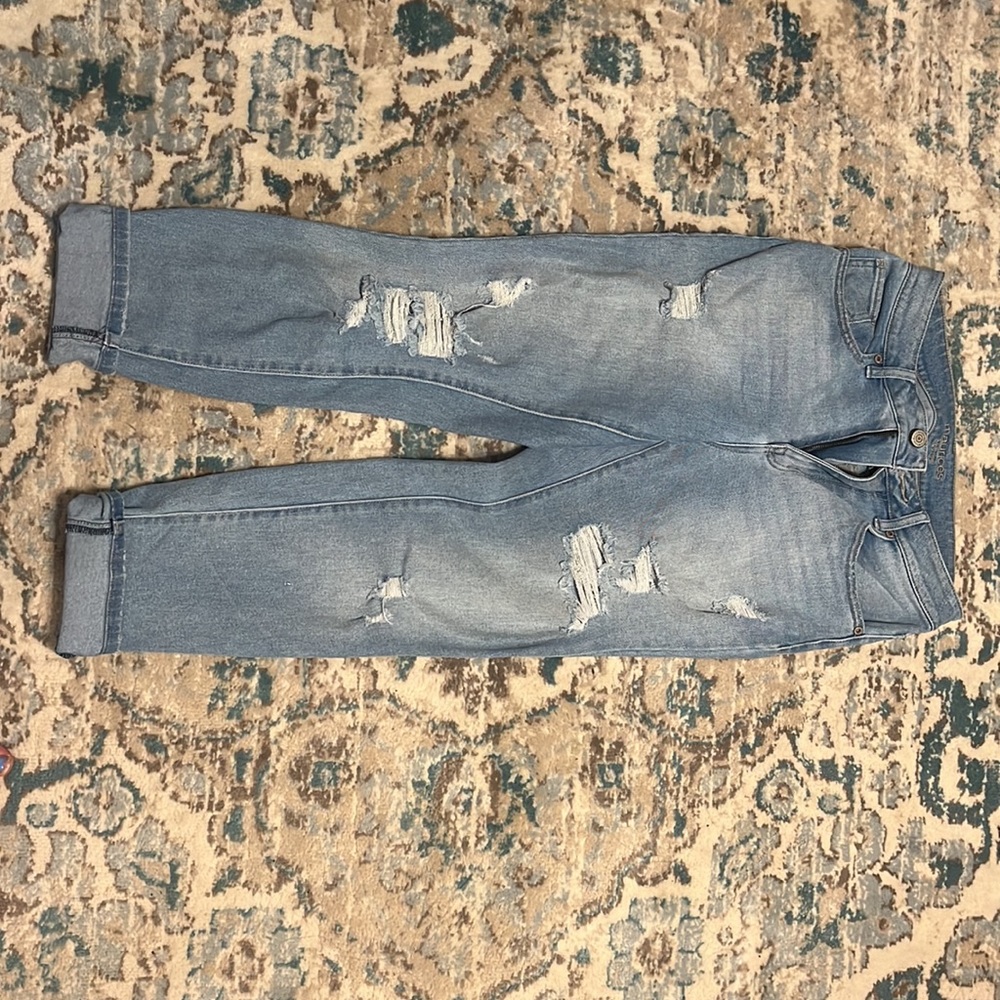 Light wash Girlfriend Jean - 8 - Picture 2 of 5